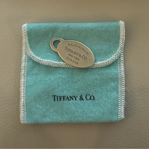 Tiffany & Co. 925 Sterling Siver Tag with Box and Dust Bag - Picture 3 of 4